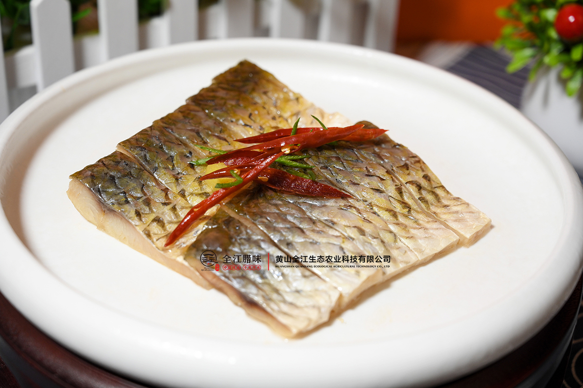 清蒸风干草鱼.jpg